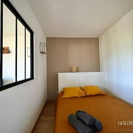 Goldenview - Vue Splendide & Stationnement Inclus アパート